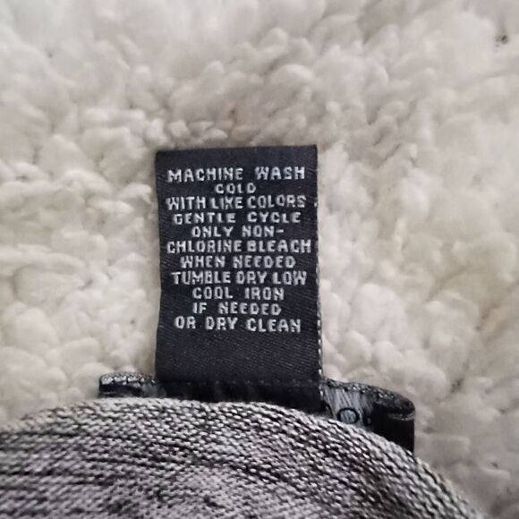 Chelsea & Theodore gray bell sleeve blouse - Picture 11 of 11